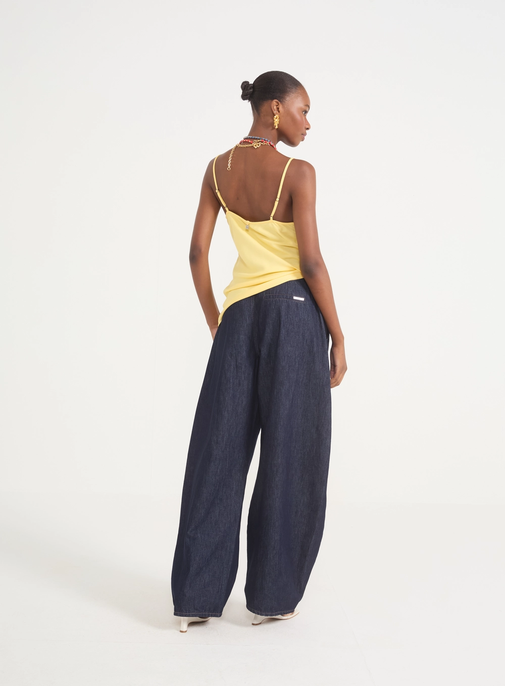Blusa Feminina Decote V Com Alças Finas Amarelo