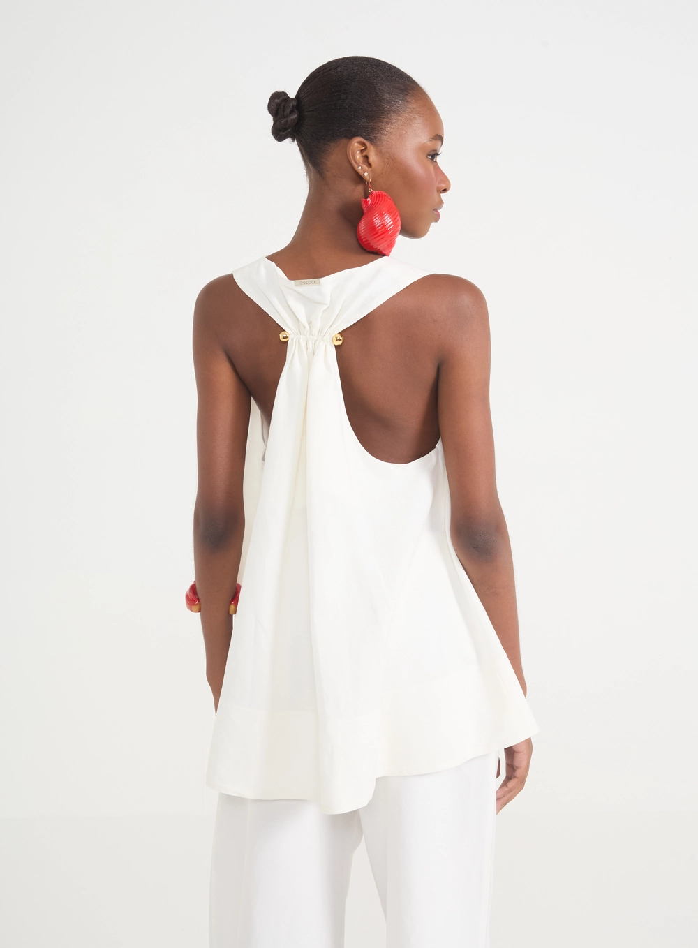 Blusa Feminina De Linho Com Decote V Off Shell