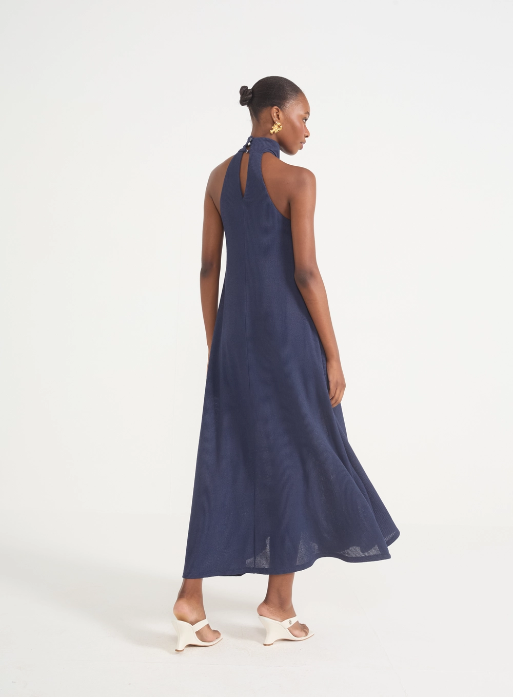 Vestido Feminino Canelado De Gola Alta Azul