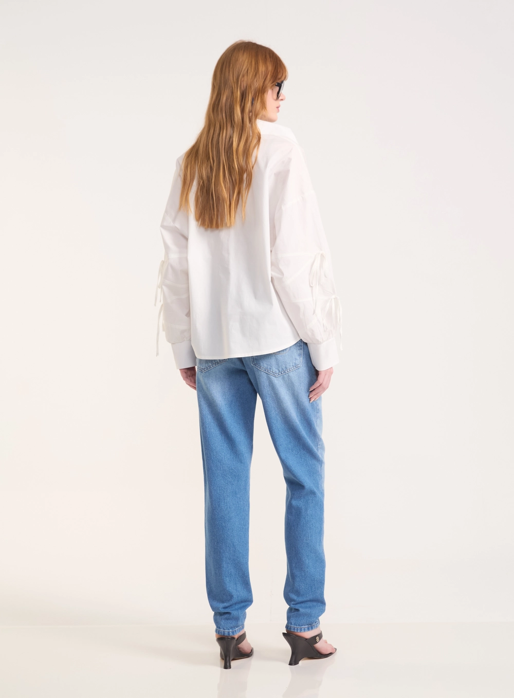 Calça Feminina Jeans Reta Madrid Com Bolsos Índigo