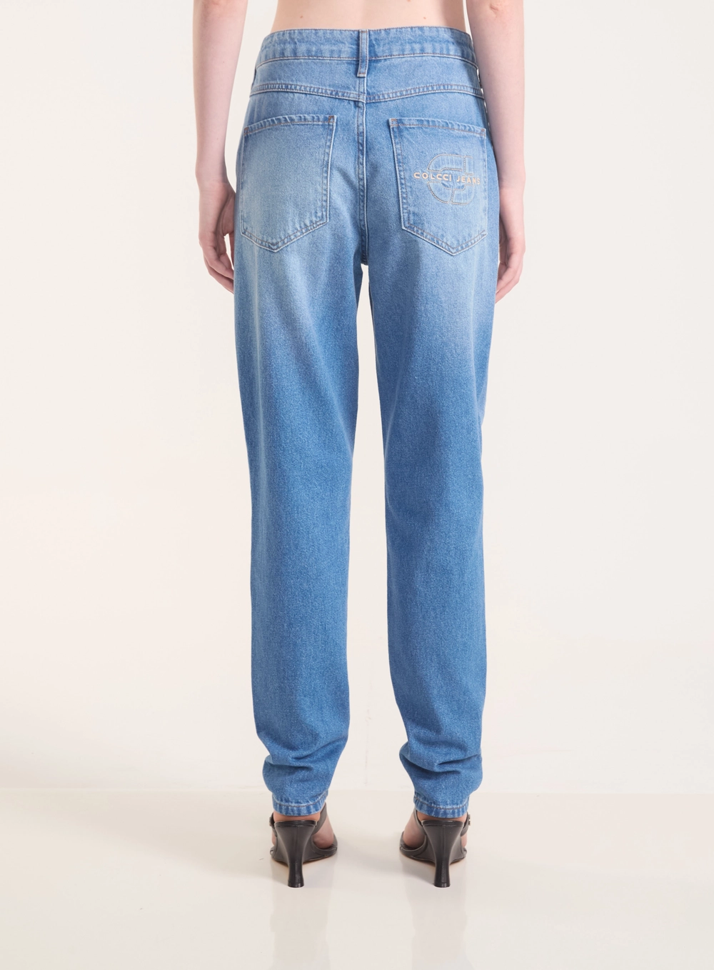 Calça Feminina Jeans Reta Madrid Com Bolsos Índigo