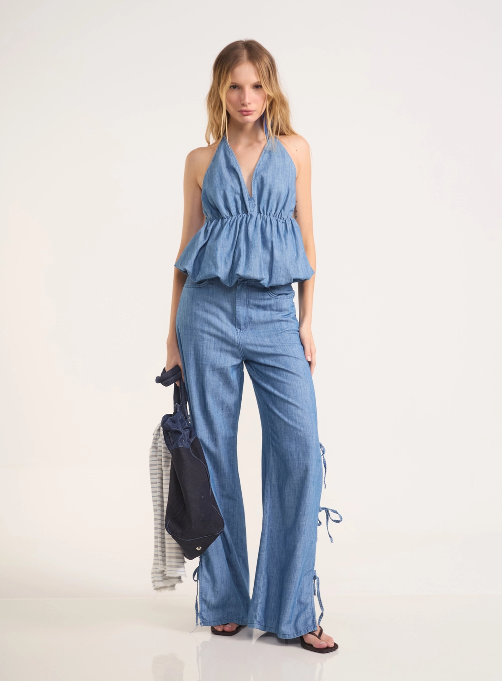 Calça Jeans Feminina Com Amarração Lateral Índigo