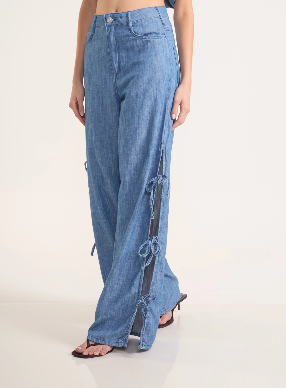 Calça Jeans Feminina Com Amarração Lateral Índigo