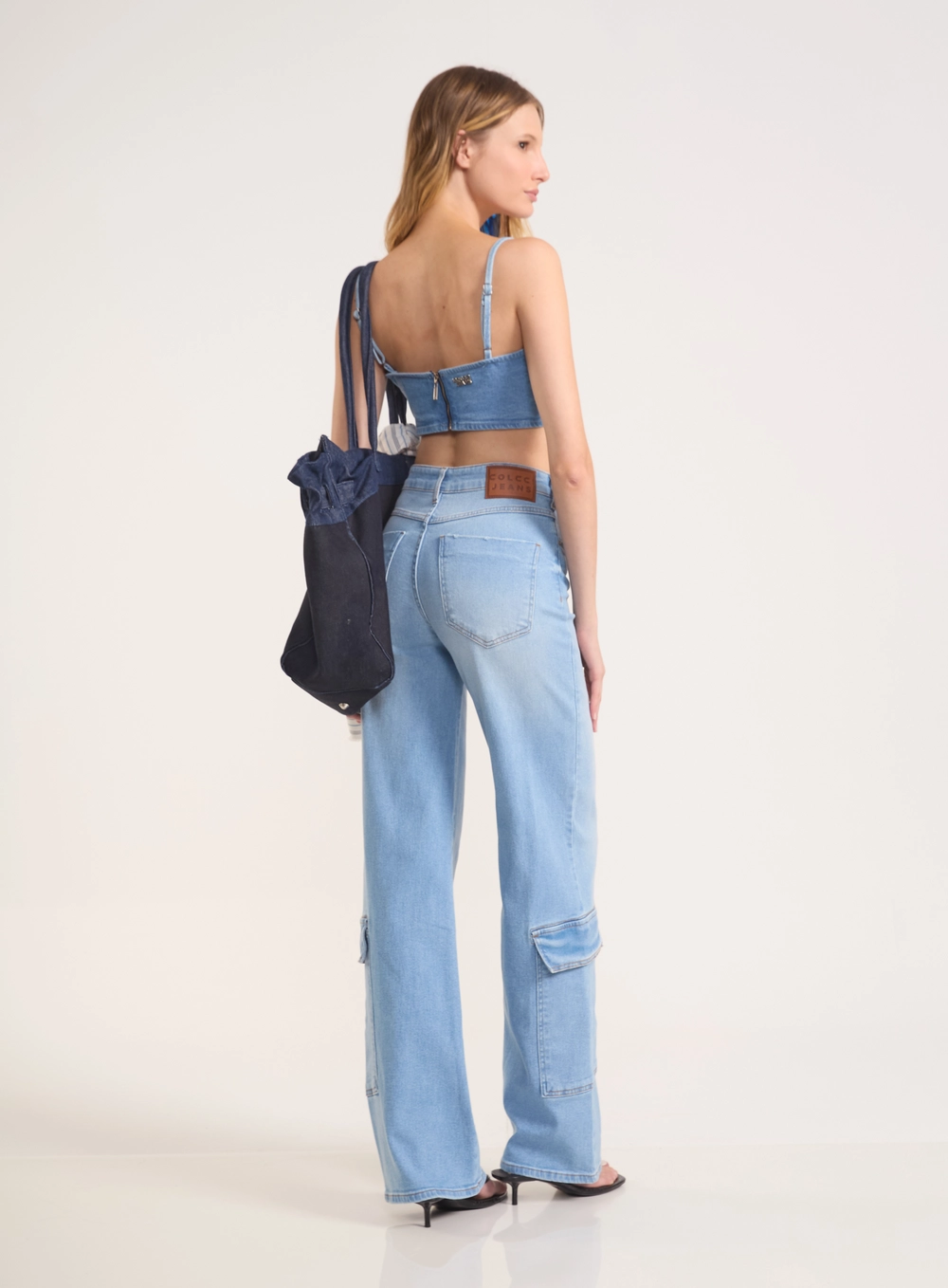 Calça Jeans Wide Leg Cargo Cintura Alta Índigo