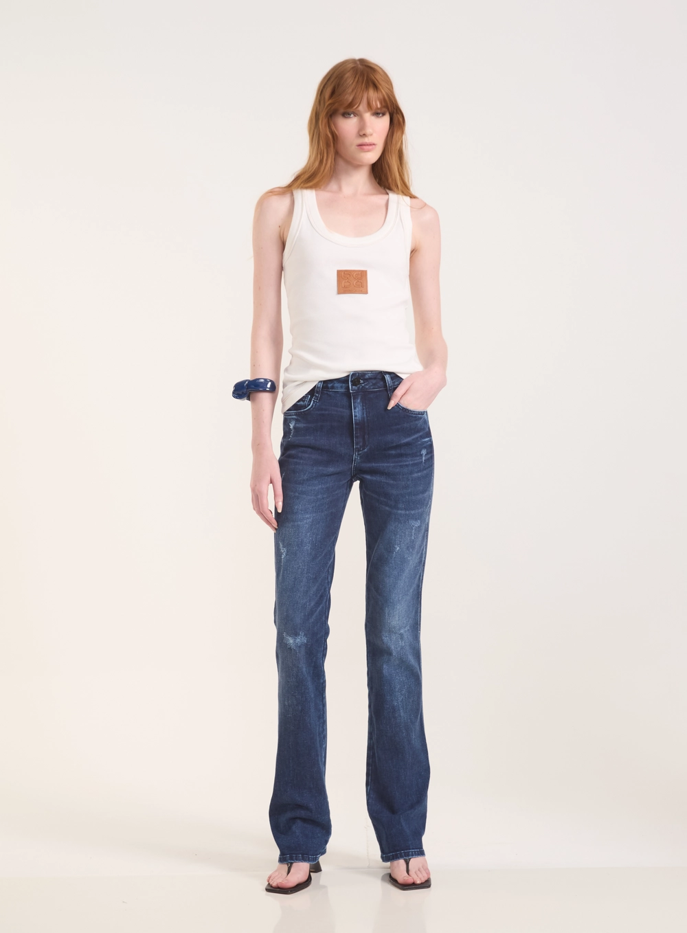 Calça Jeans Nova York Reta Com Detalhes Destroyed Índigo