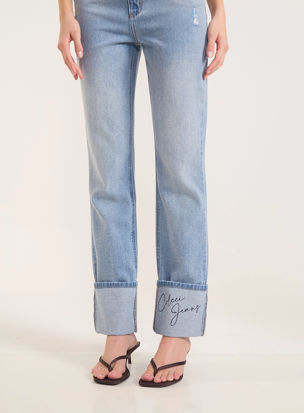 Calça Jeans Feminina Roma Reta Com Barra Dobrada Índigo