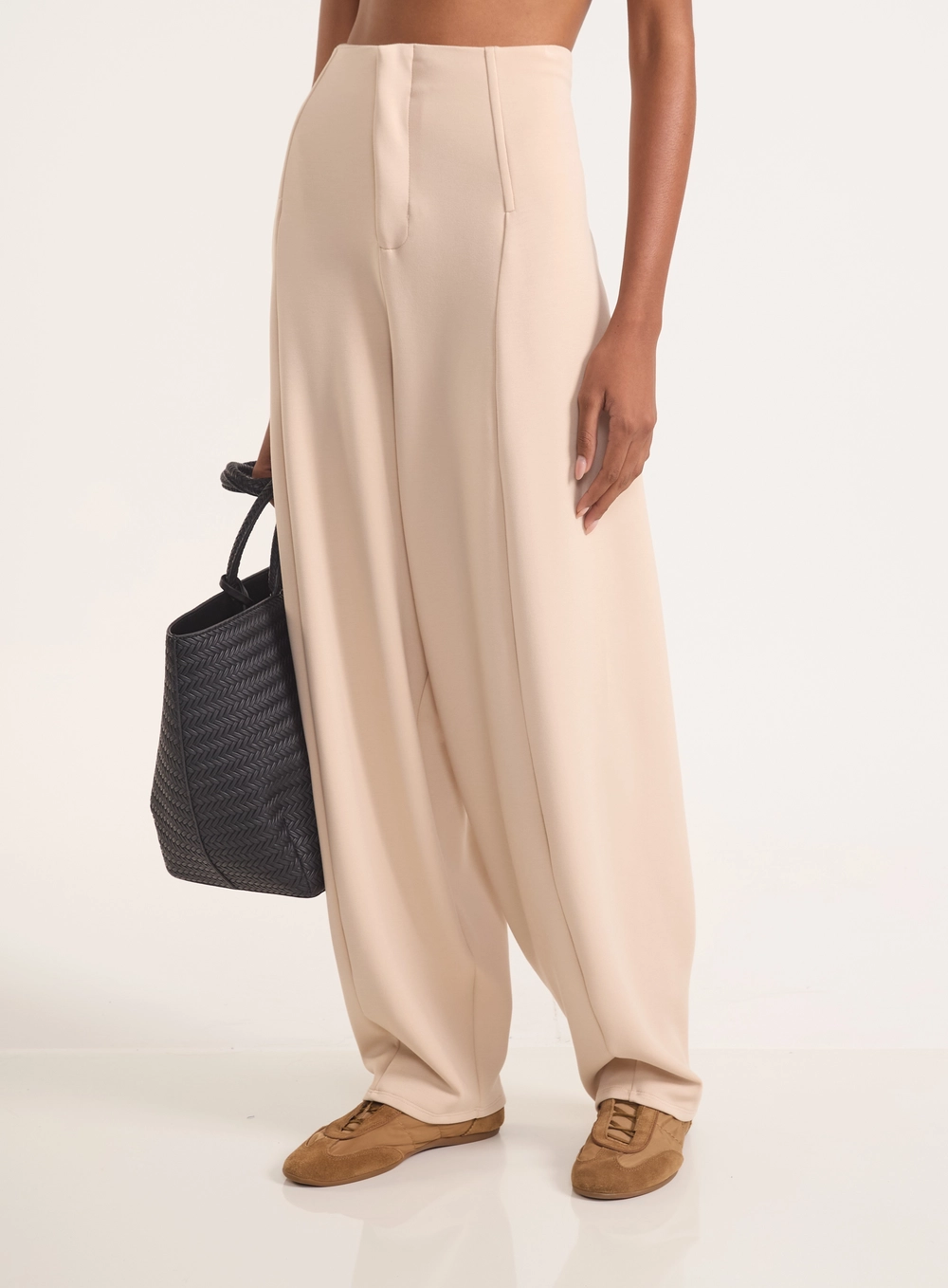 Calça Wide Leg Com Recortes E Cintura Alta Bege
