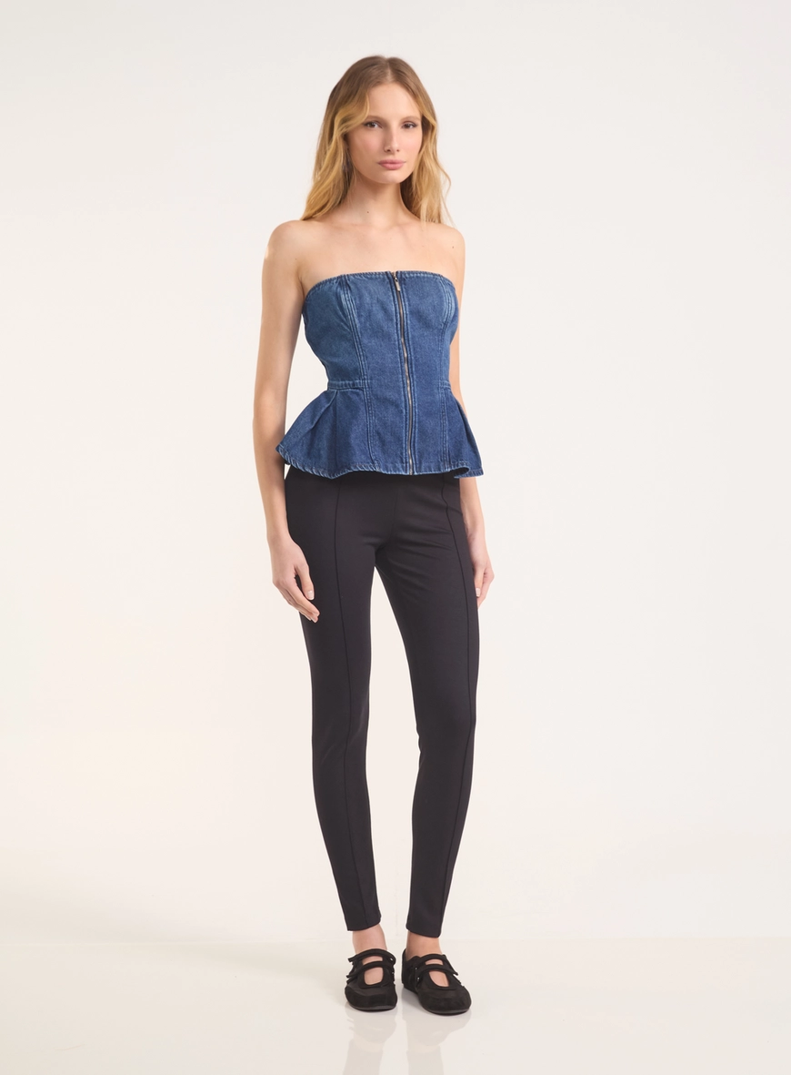 Calça Skinny Com Vincos Frontais