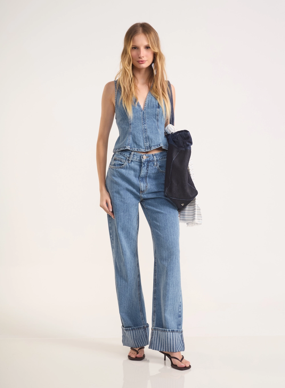 Calça Jeans Barcelona Wide Leg Com Estampa Índigo