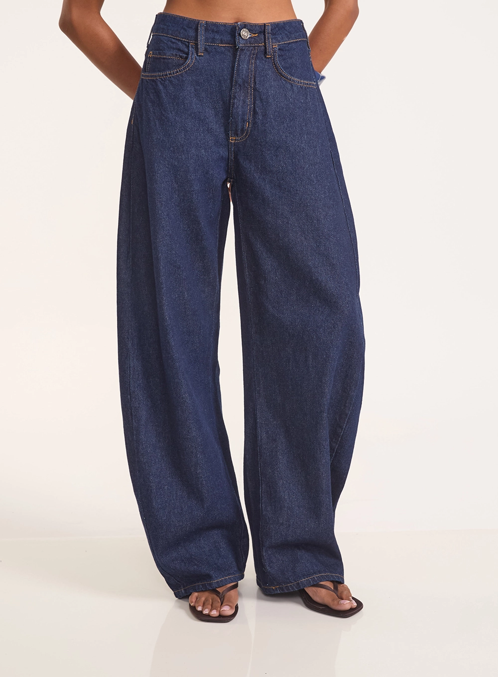 Calça Jeans Barril Dublin Com Bolsos Índigo