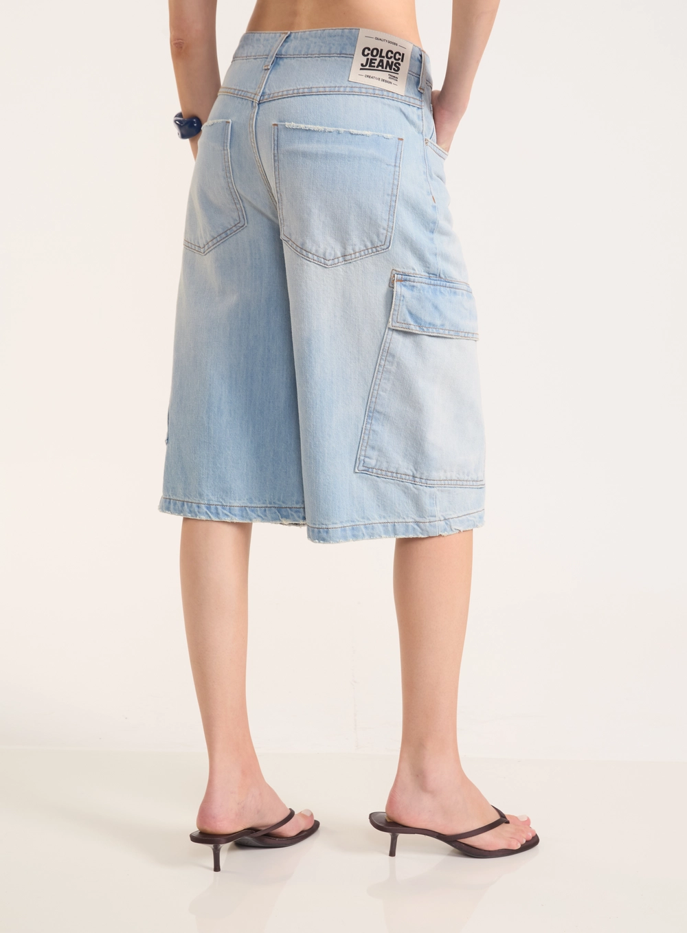 Bermuda Jeans Miami Wide Cargo Índigo