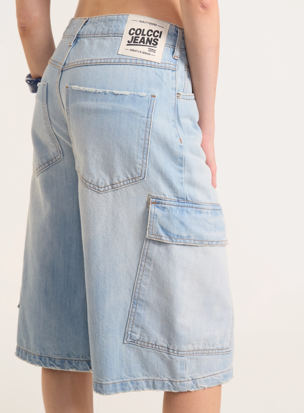 Bermuda Jeans Miami Wide Cargo Índigo