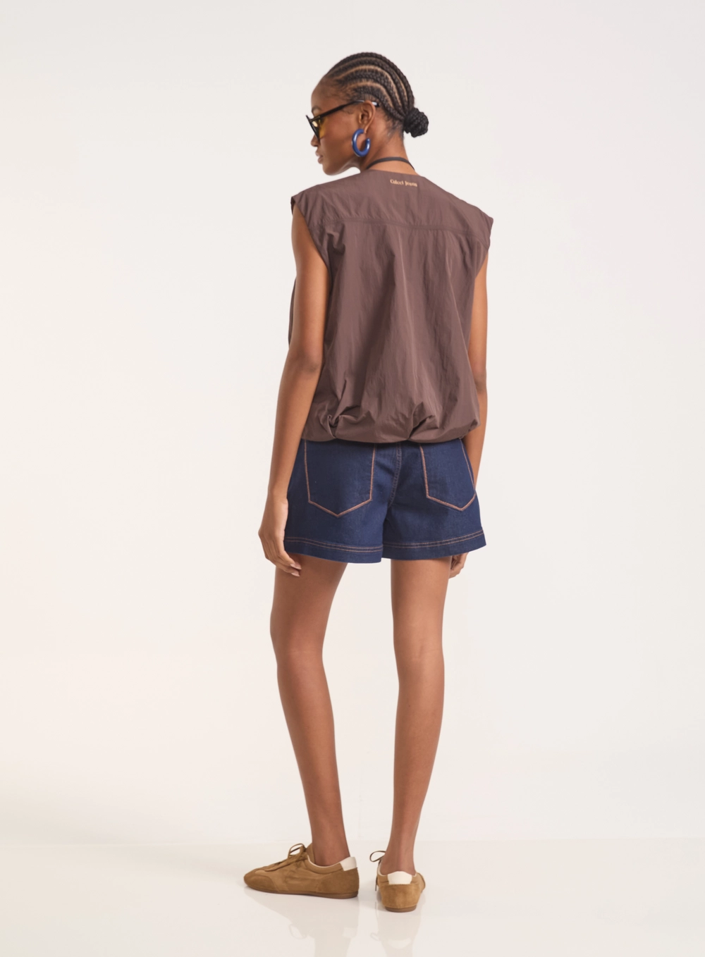 Short Jeans Santorini Com Bolsos E Pespontos Índigo
