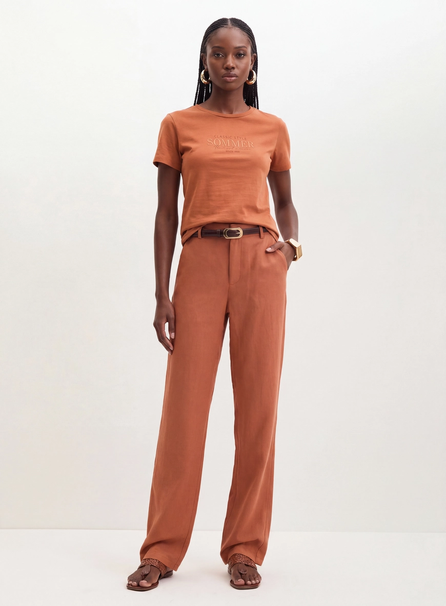 Calça Feminina Com Bolsos Embutidos - Evasê Marrom 3