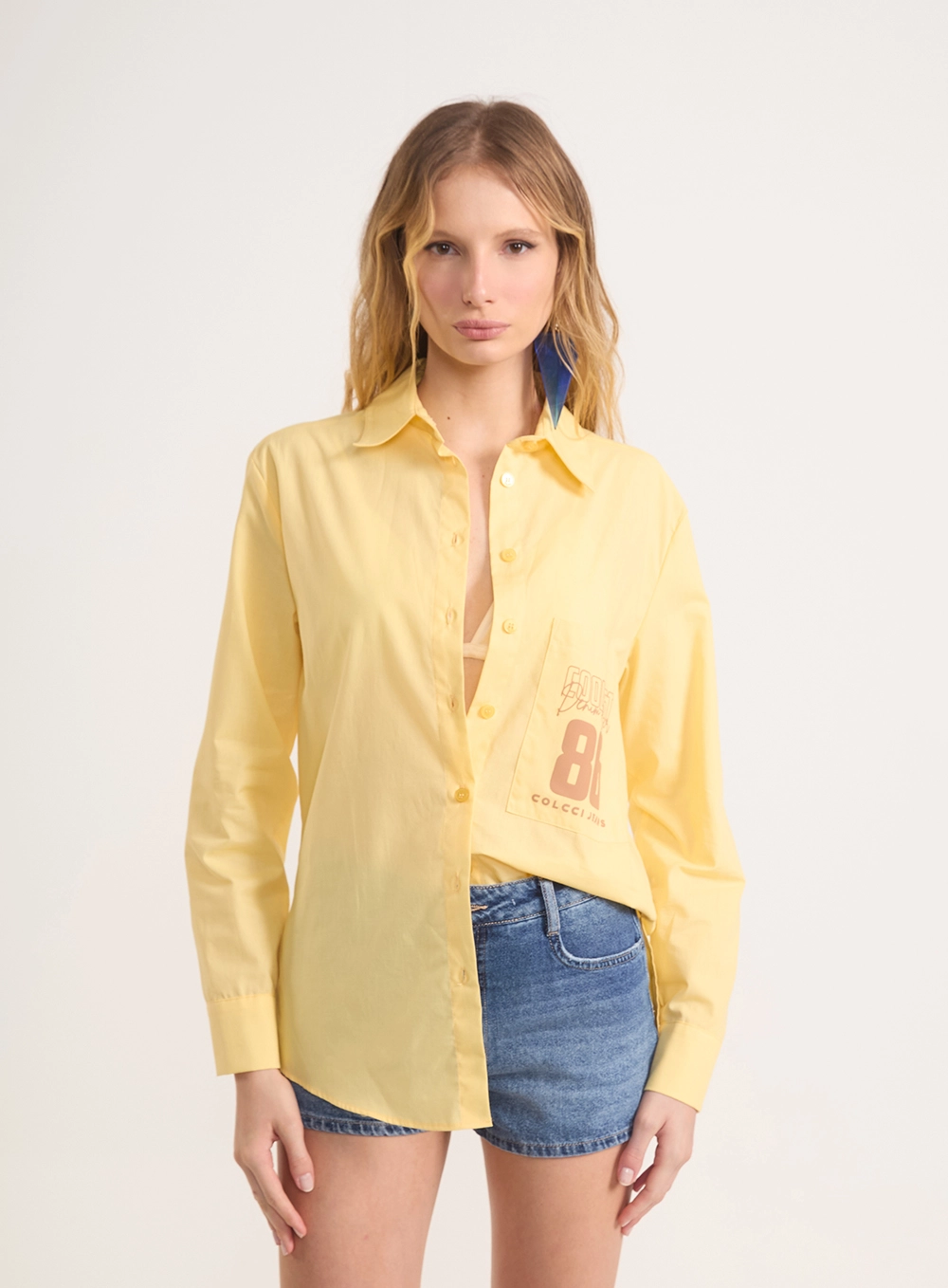 Camisa Com Estampa E Bolsos Amarelo