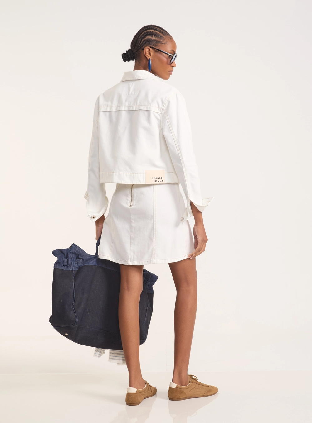 Jaqueta Cropped Com Zíper E Gola Off Shell