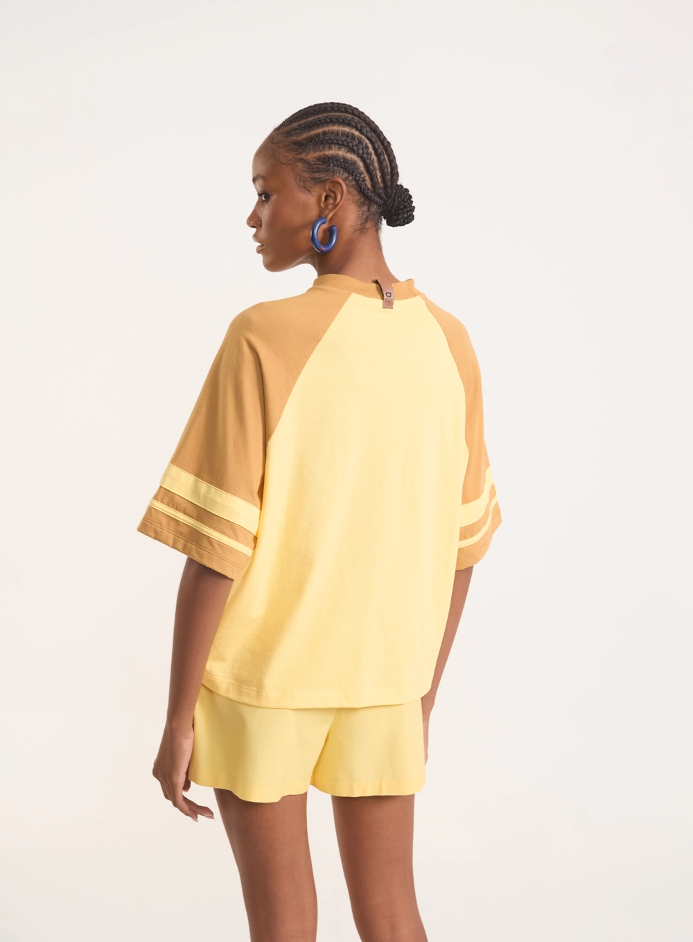 Camiseta Varsity Oversized Bicolor Amarelo