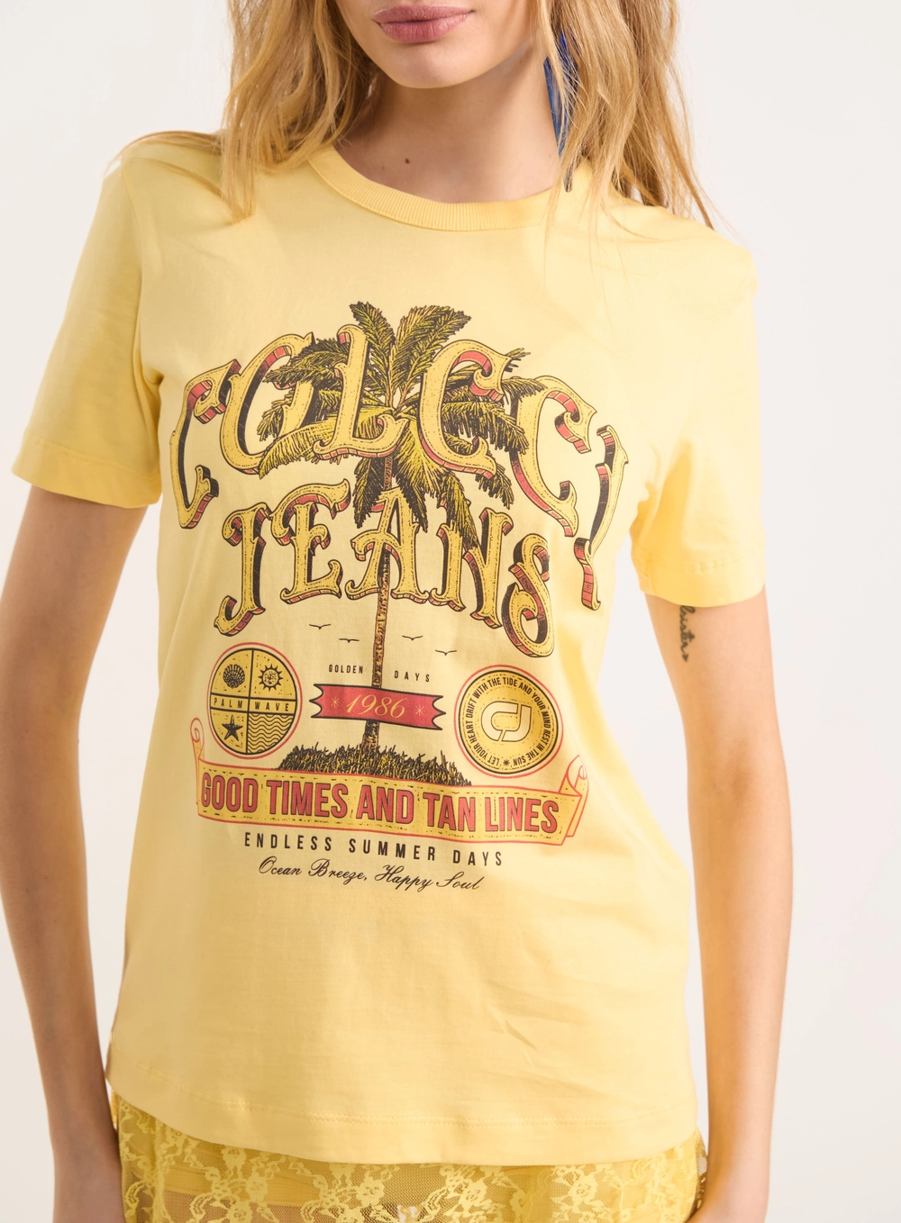 Camiseta Graphic Endless Summer Amarelo