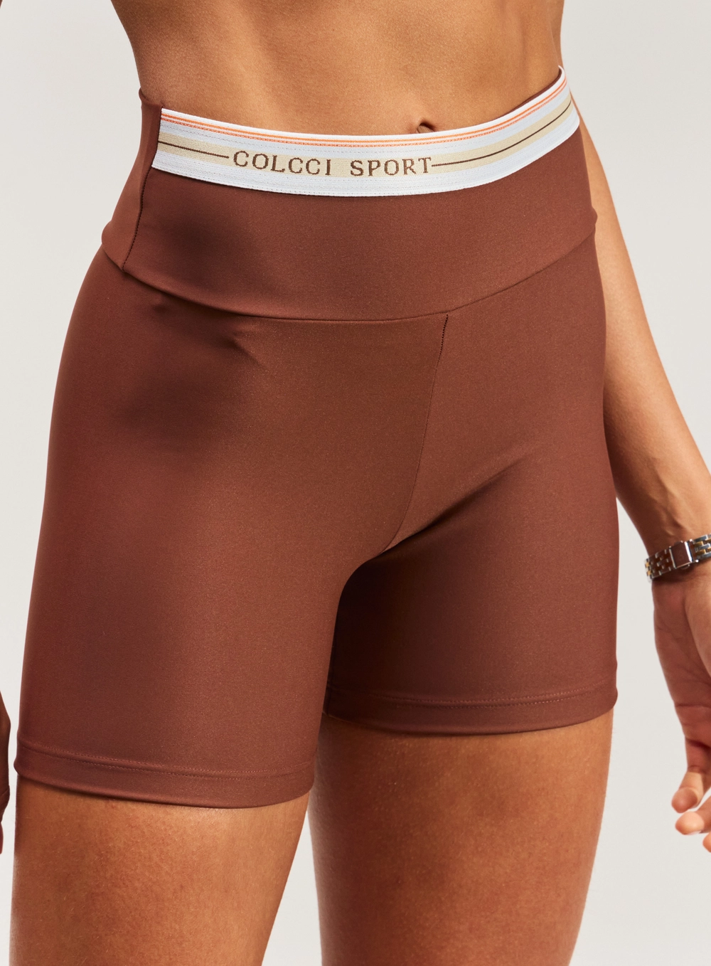 Bermuda Feminina Com Detalhes Marrom