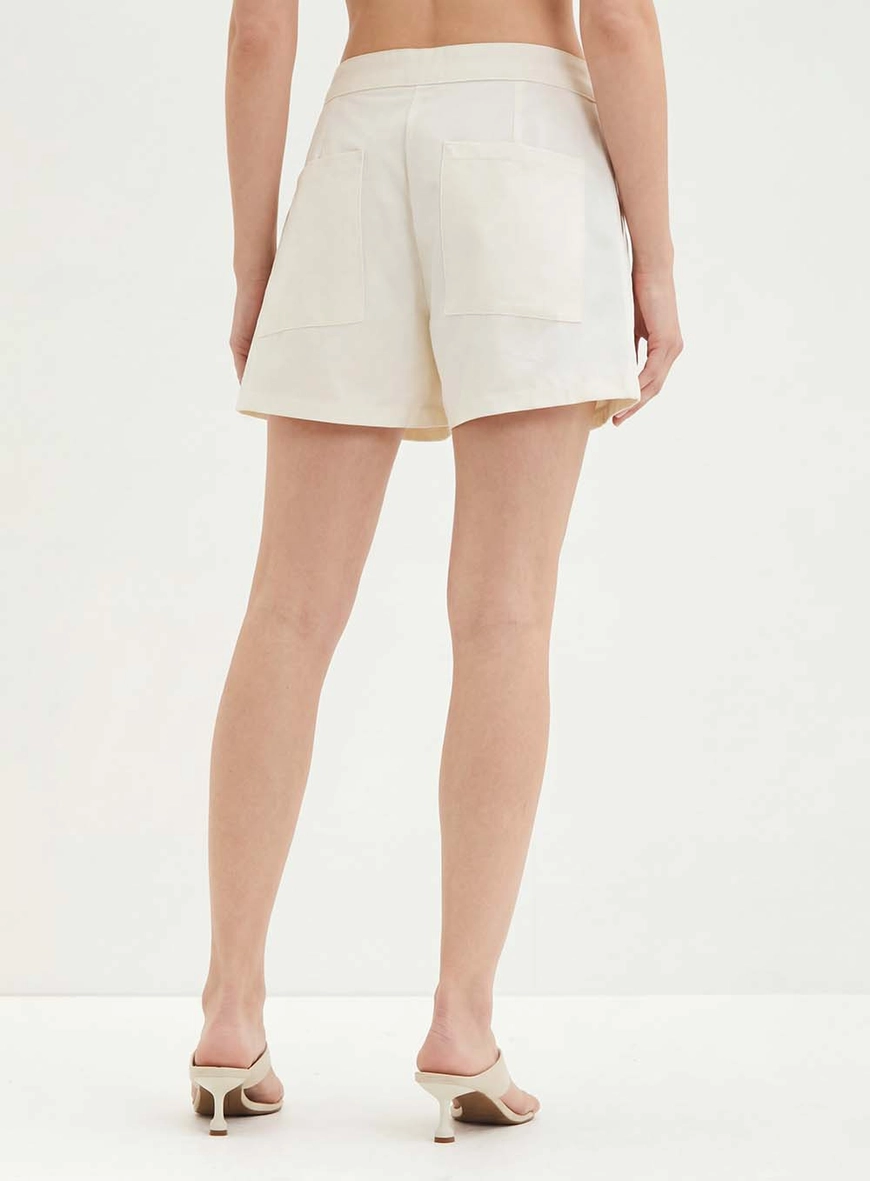 Short Feminino De Sarja Com Bolsos - Regular Off Shell 2