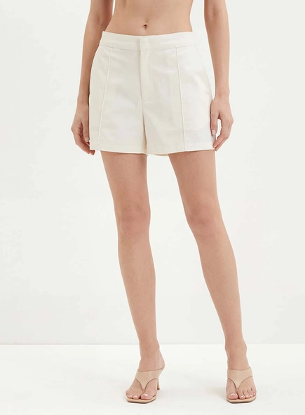 Short Feminino De Sarja Com Bolsos - Regular