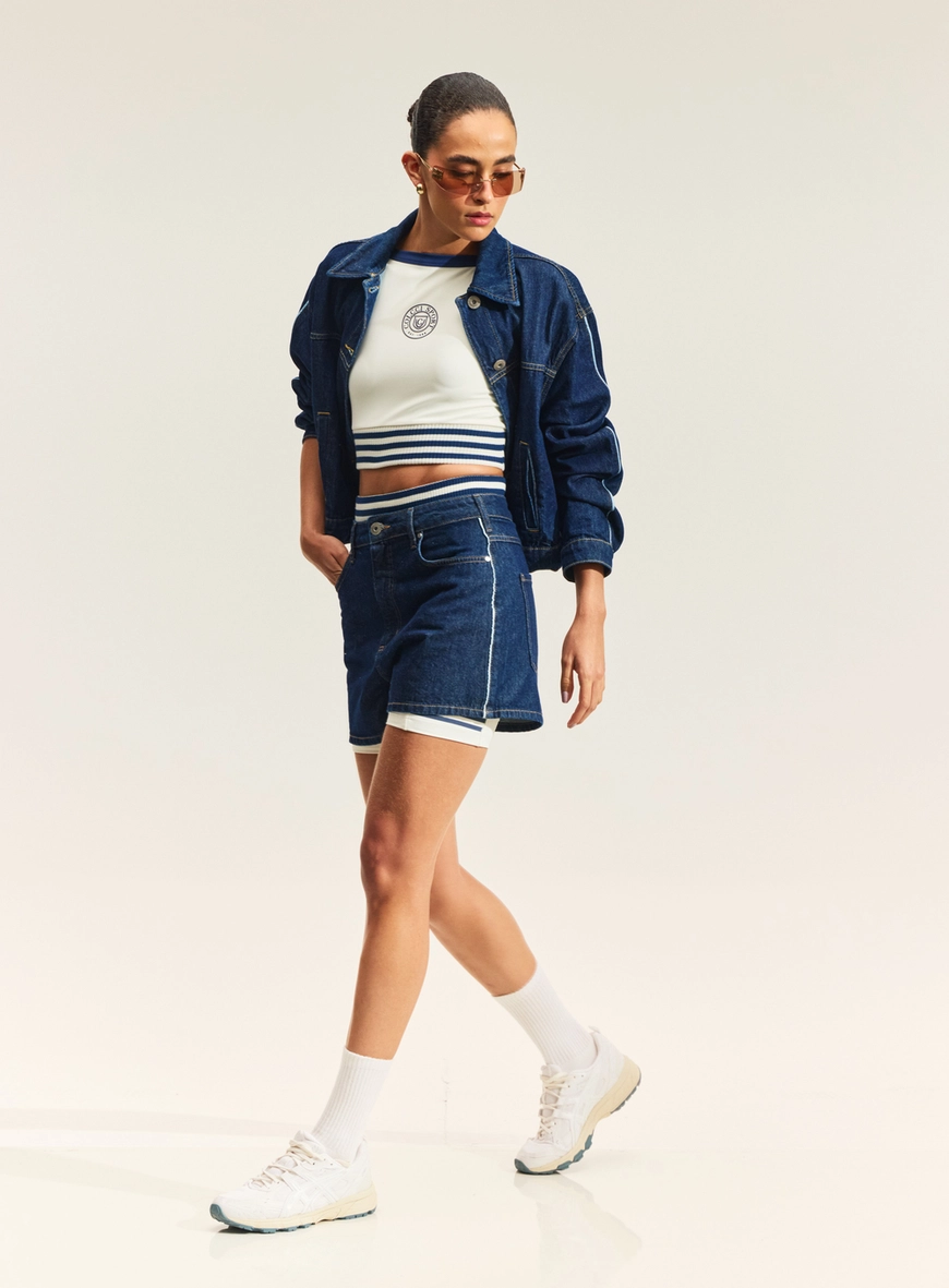 Short Jeans Dunnah Com Bolsos E Faixa Lateral