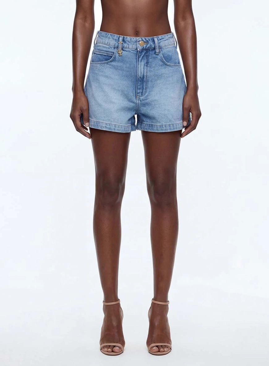 Short Feminino Jeans Com Lavanderia Clara - Lari Índigo 1