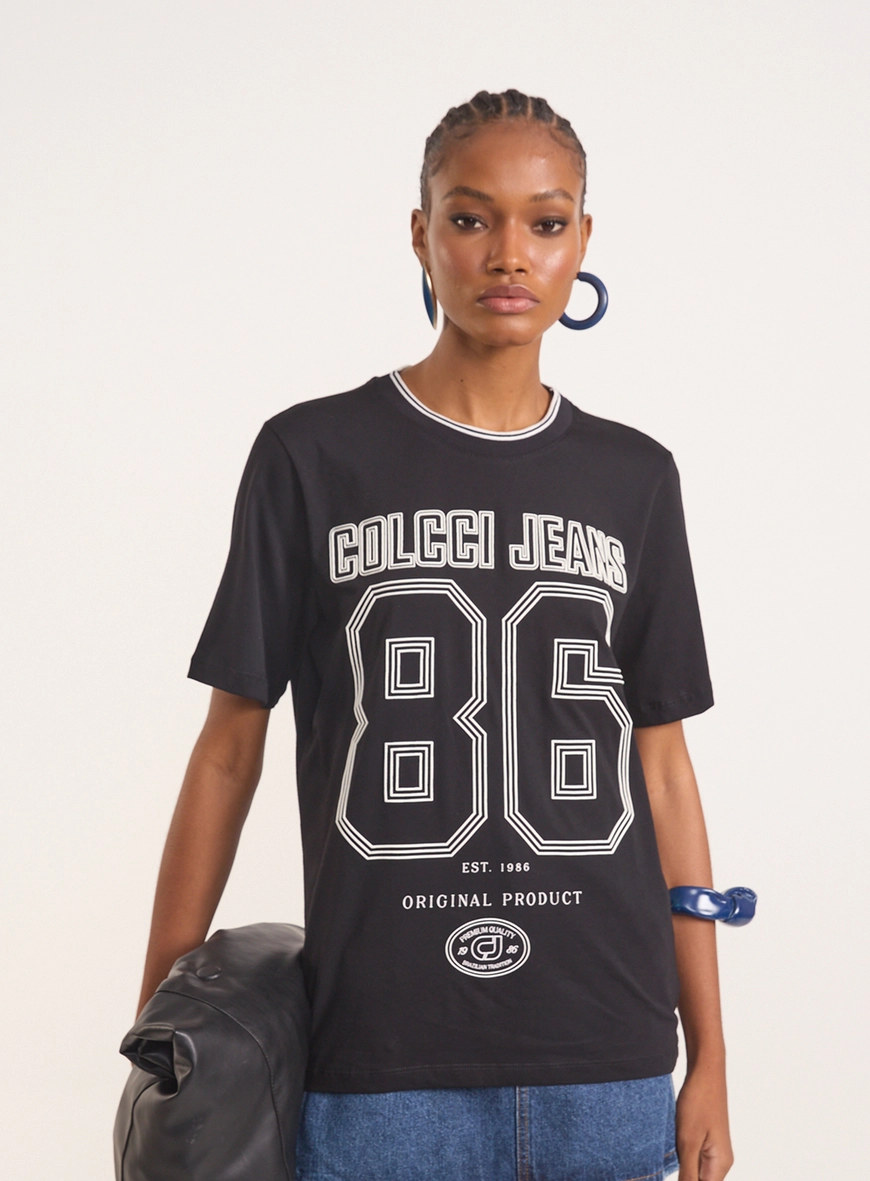 Camiseta Regular Com Estampa E Gola Em Ribana