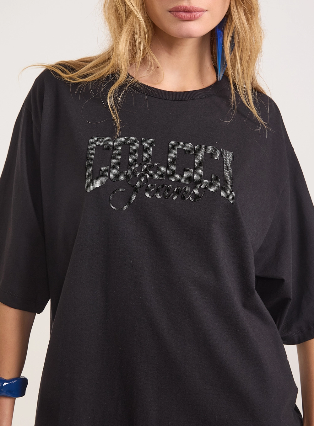 Camiseta Oversized Com Escrita De Brilho Preto