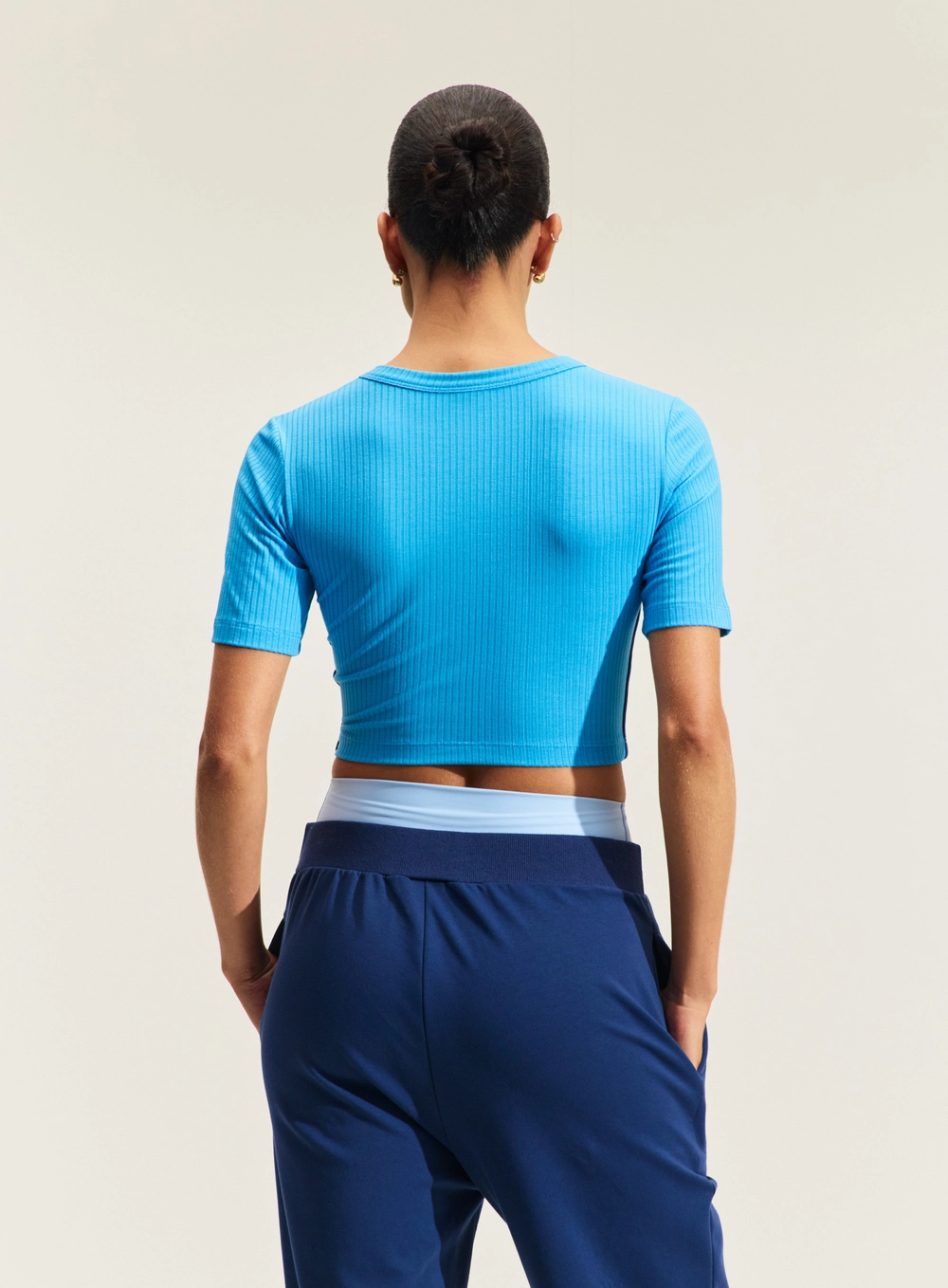 Blusa Feminina Canelada Com Recortes Azul