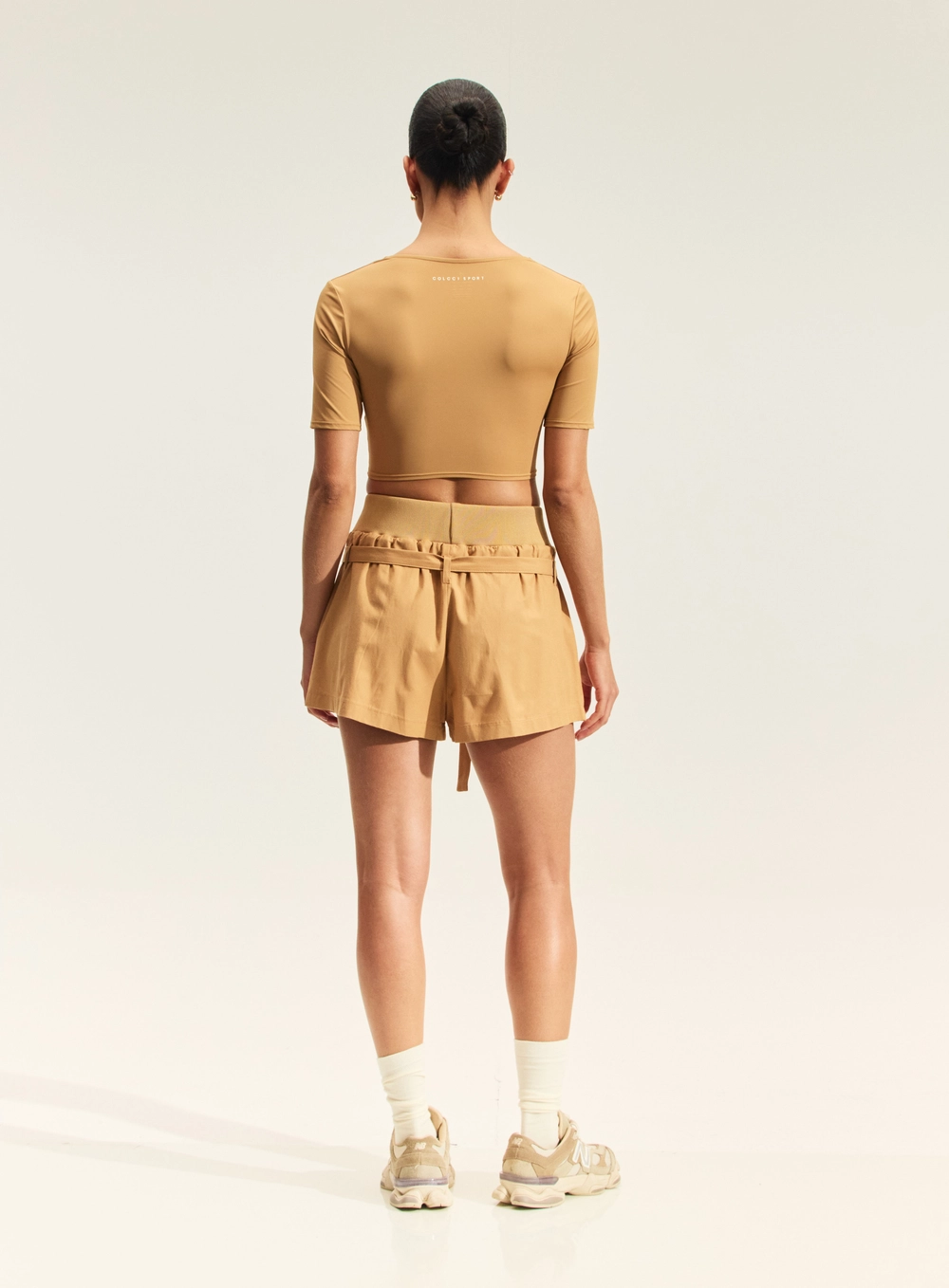 Blusa Cropped Feminina Manga Curta Bege