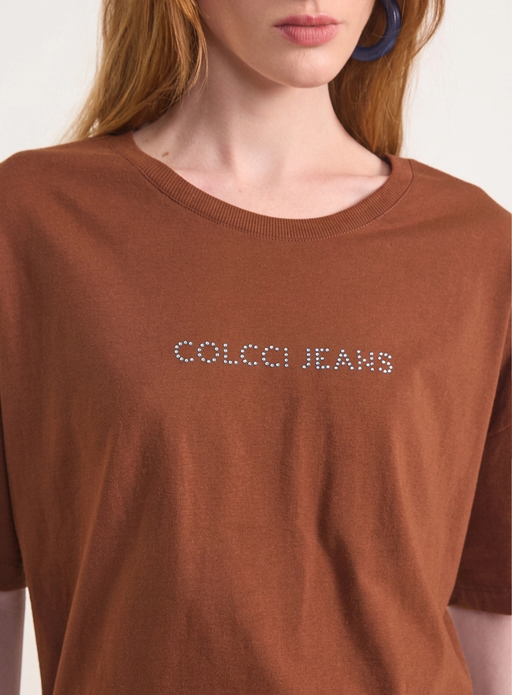 Camiseta Feminina Com Detalhes Marrom