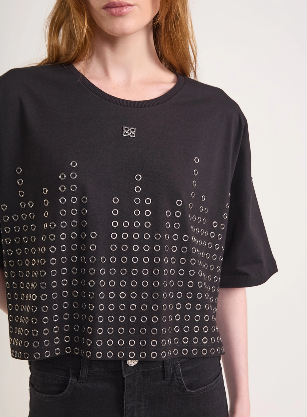 Camiseta Oversized Com Ilhós Preto