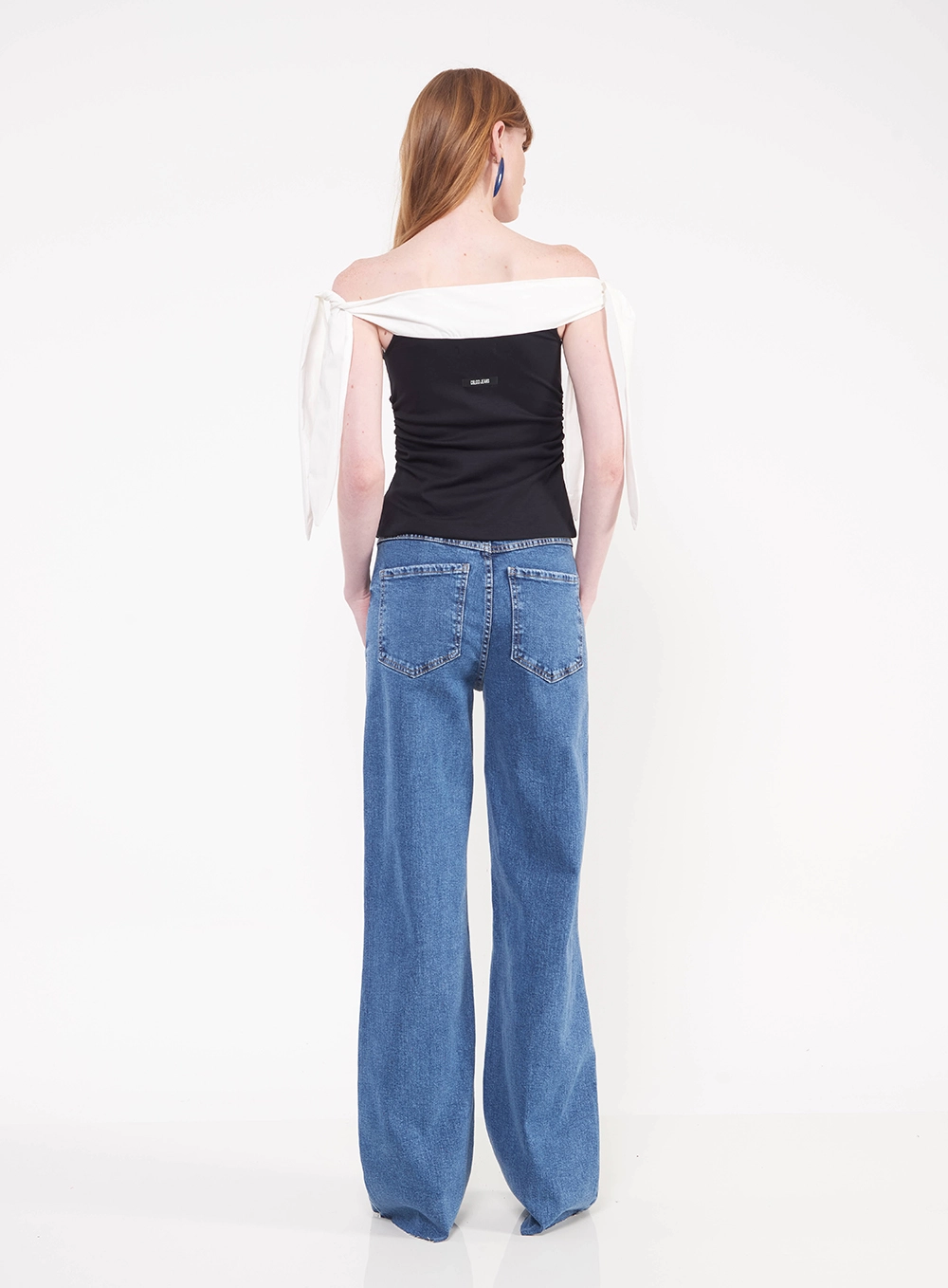 Blusa Bicolor Tie Shoulder Com Franzidos Preto
