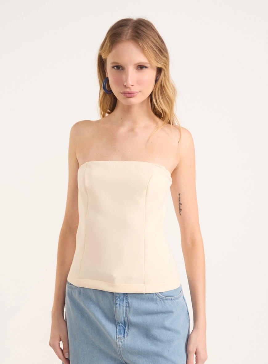 Blusa Tomara Que Caia Justa Com Recortes