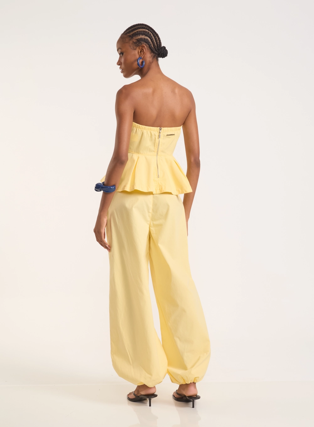 Blusa Tomara Que Caia Peplum Com Recortes Amarelo