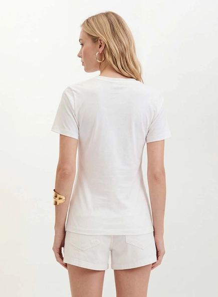 Camiseta Feminina Com Estampa Frontal - Slim