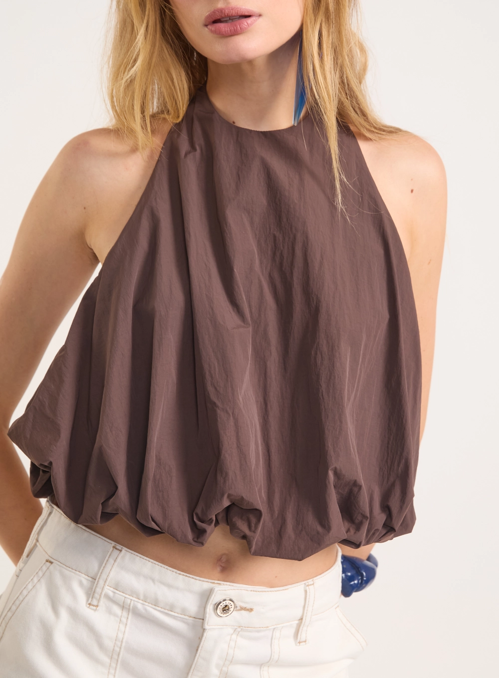 Blusa Feminina Costas Abertas Com Amarração Marrom