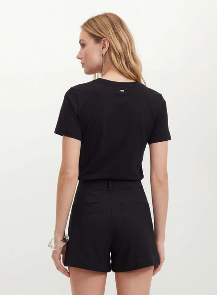 Camiseta Feminina Com Bordado Vazado - Slim
