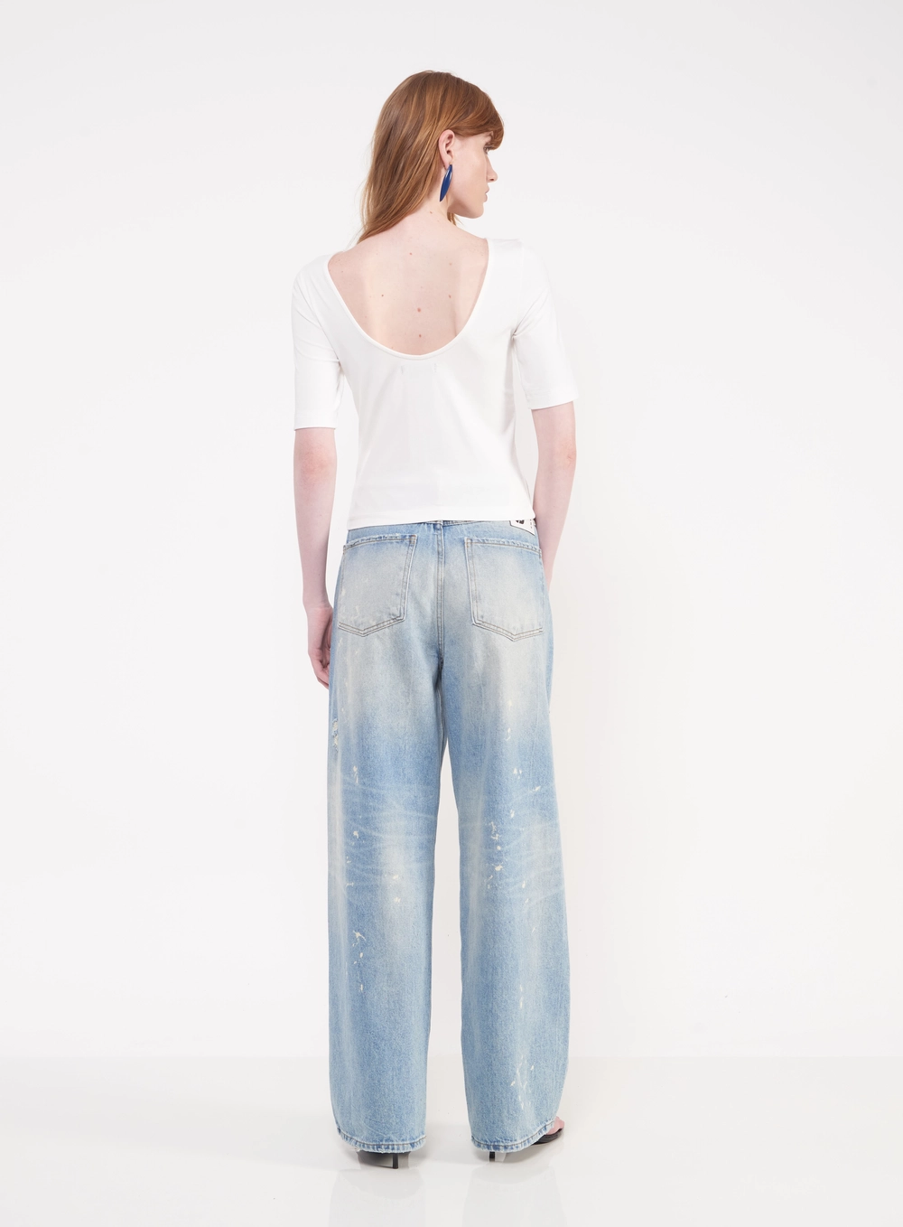 Blusa Justa Com Decote Canoa E Costas Abertas Off Shell