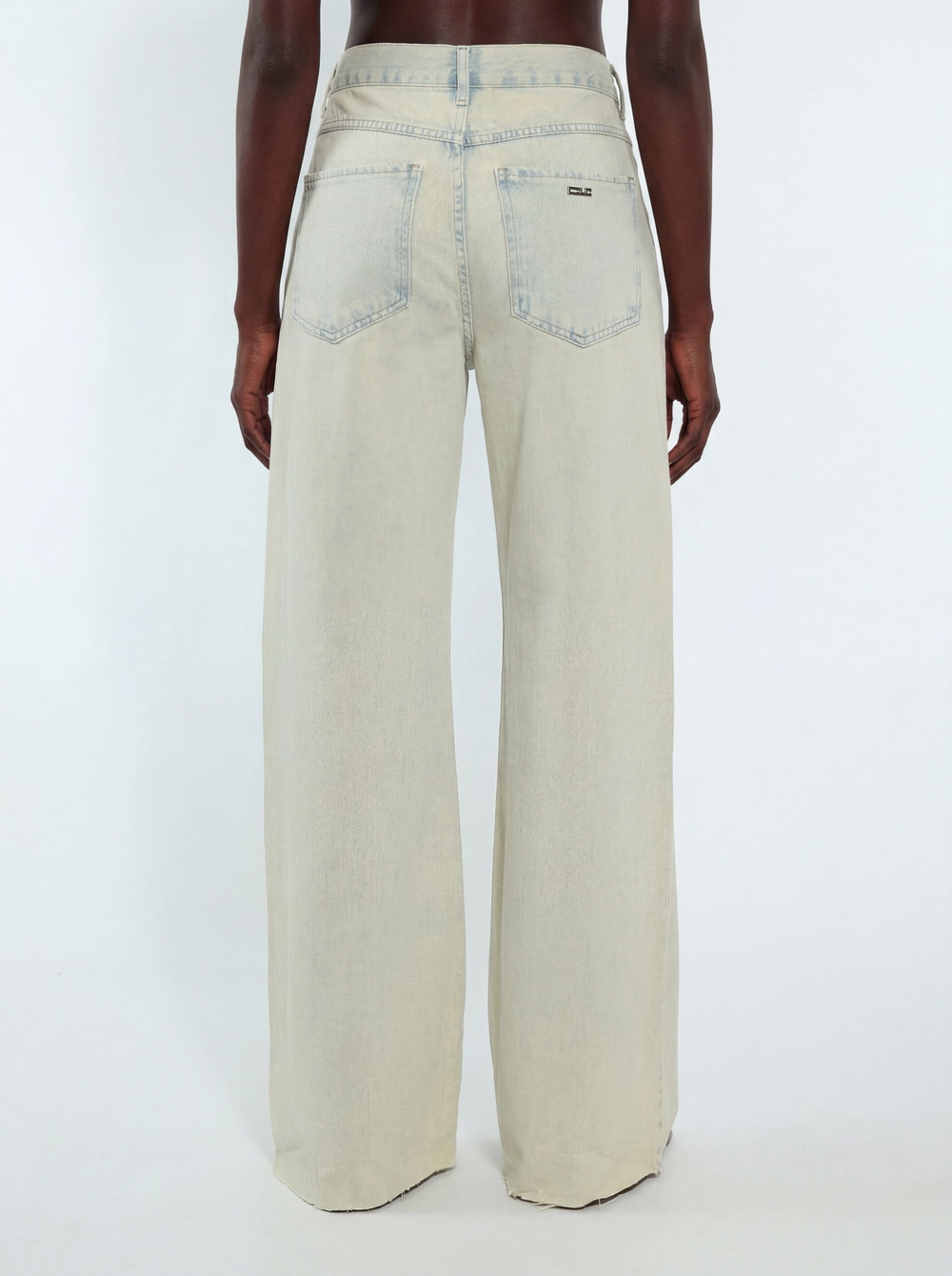 Calça Jeans Feminina Baggy Com Aplicação Índigo 4