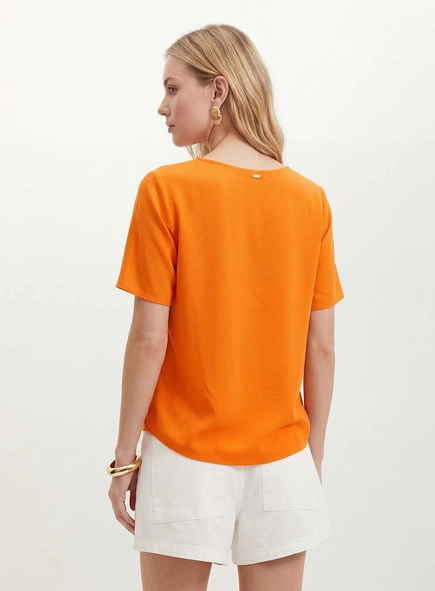 Camiseta Feminina Básica - Comfort