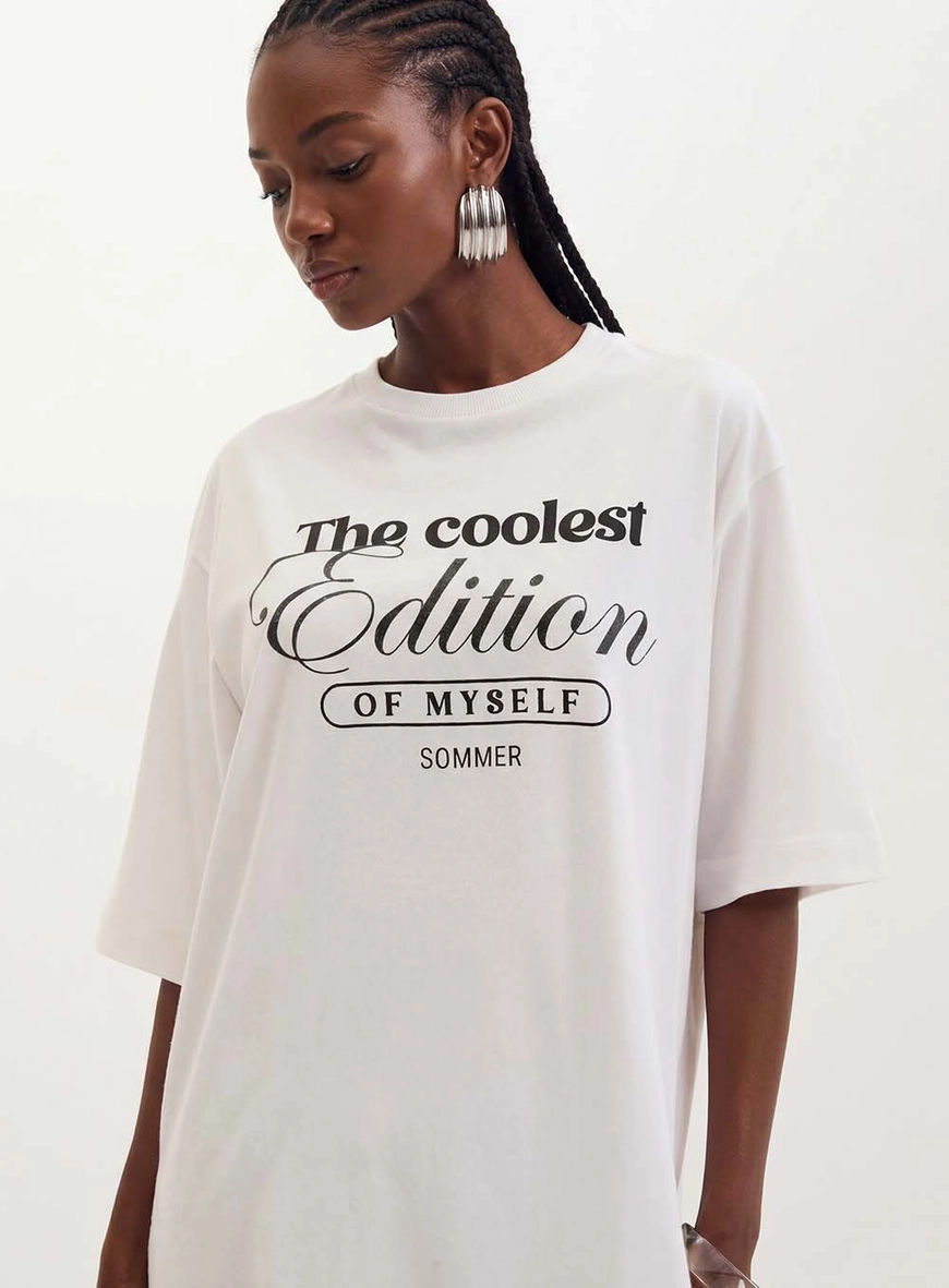 Camiseta Feminina Com Lettering - Loose Off Shell 4