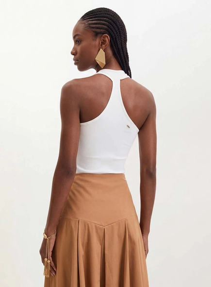 Blusa Feminina Com Argolas - Assimétrica
