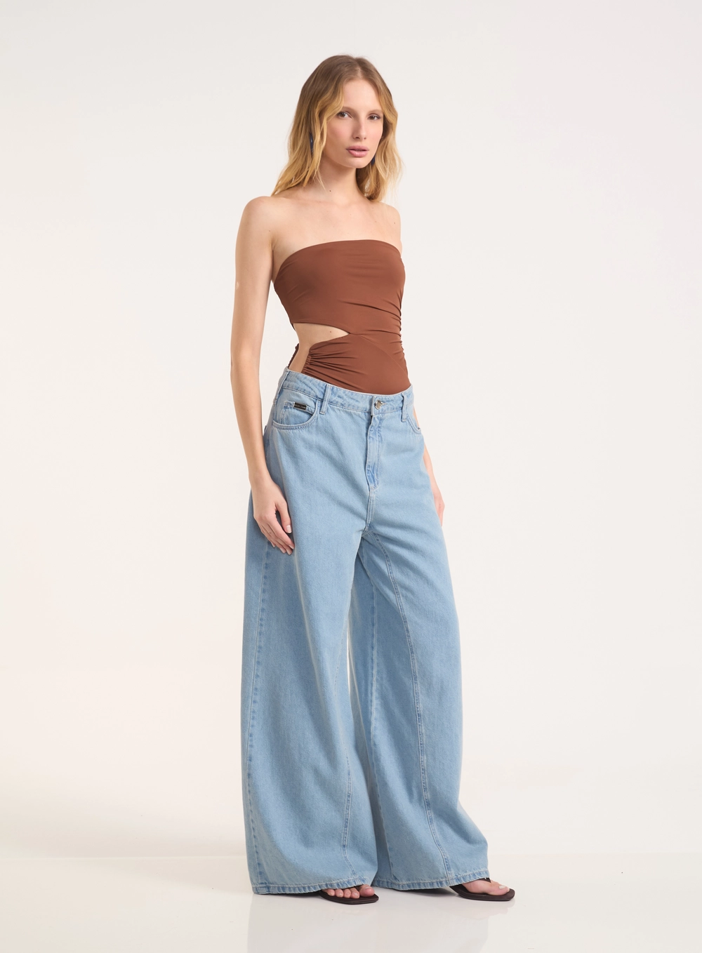 Body Feminino Tomara Que Caia Com Recorte Marrom