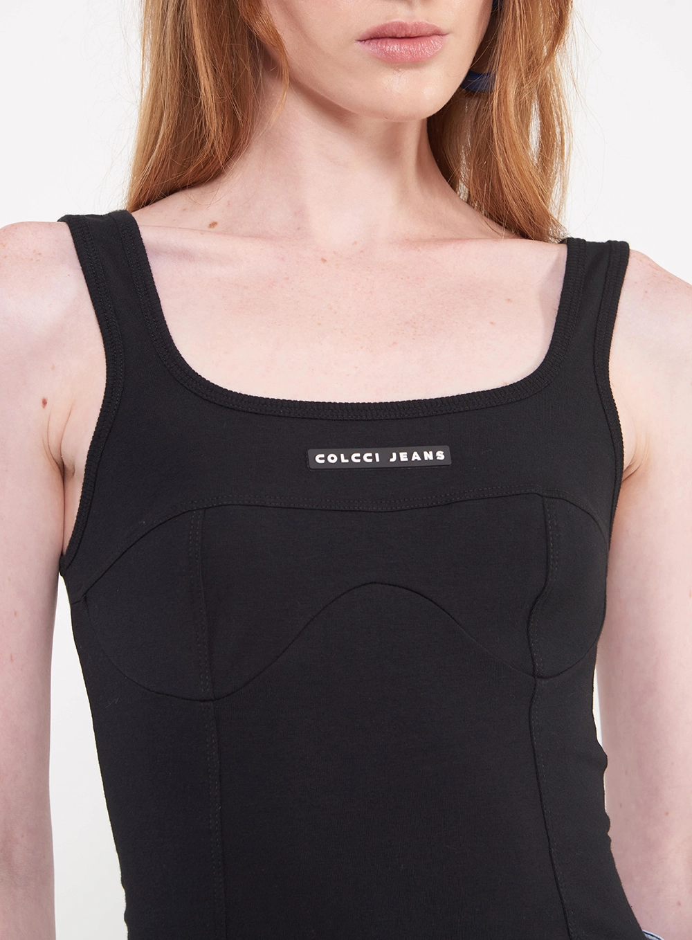 Body Justo Com Recortes E Logo Preto