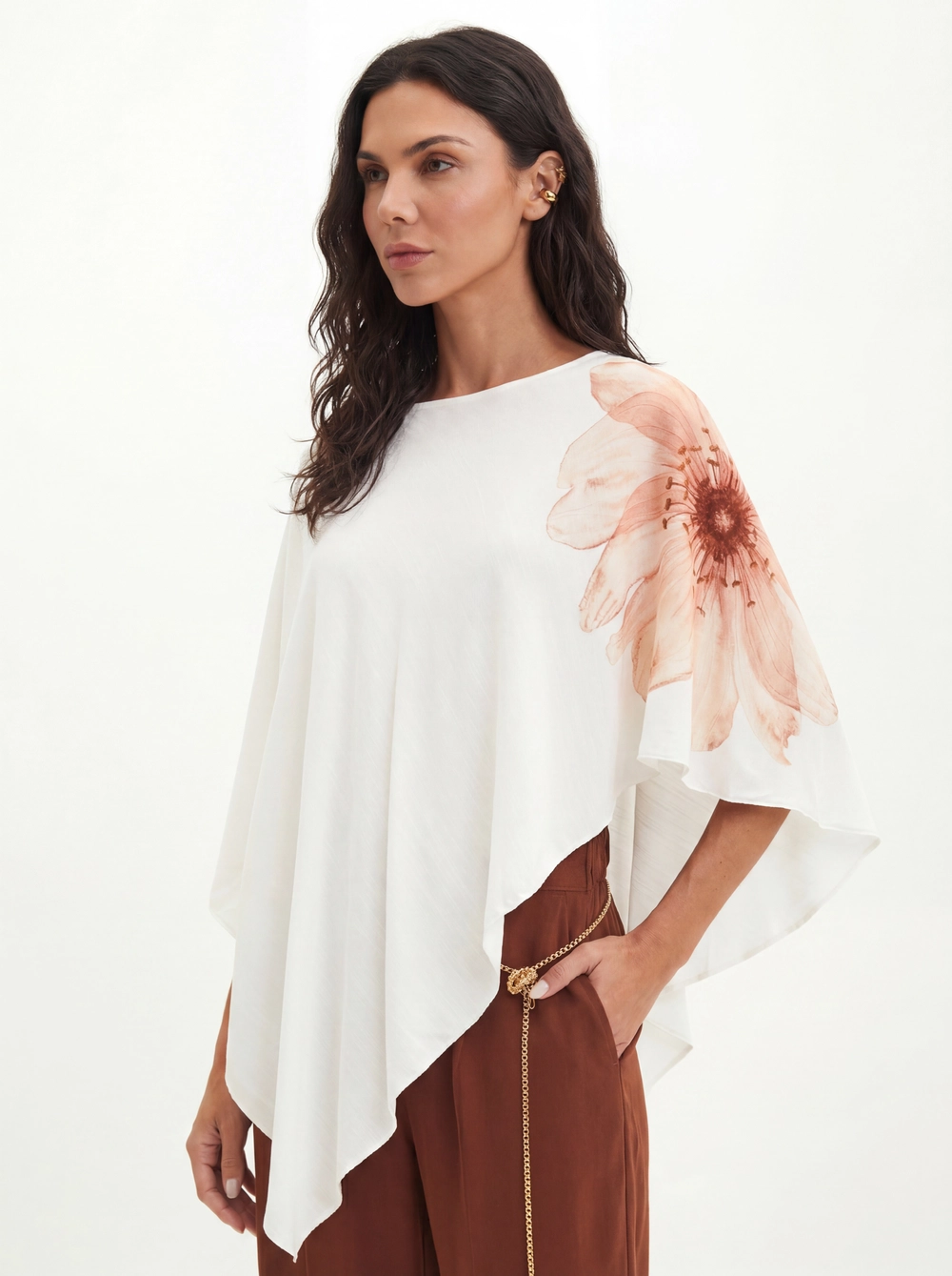 Blusa Feminina Estampada Com Barra Assimétrica Estampados 4
