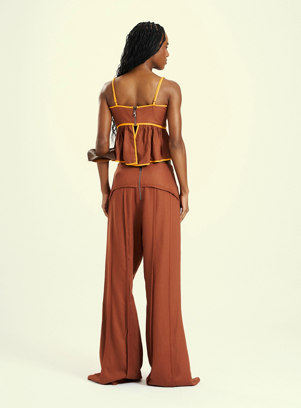 Calça Feminina Pantalona  Com Amarração Frontal Marrom 2