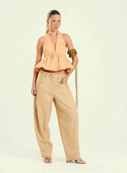 Calça Feminina Alfaiataria Com Detalhes