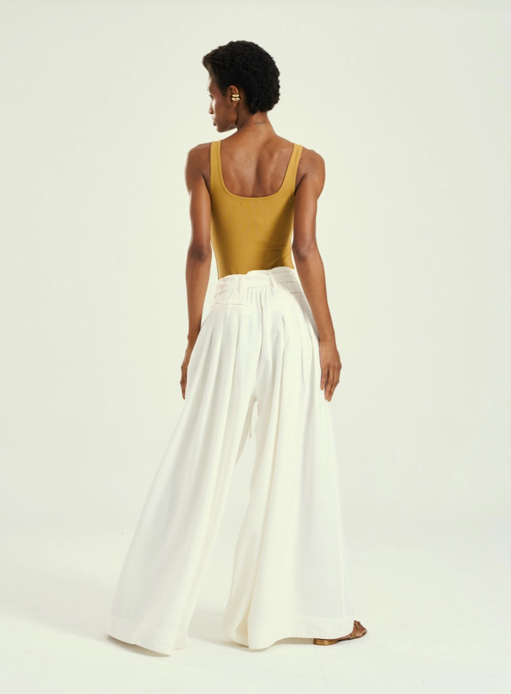 Calça Feminina Linho Com Amarração Off Shell 2